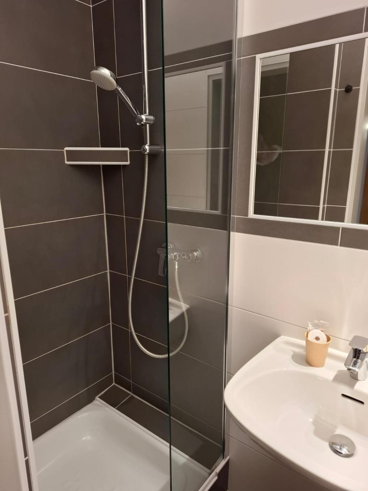 Hotel Am Schwarzen Berg Stade Eksteriør bilde