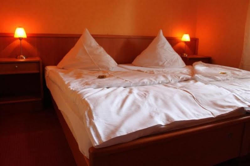Hotel Am Schwarzen Berg Stade Eksteriør bilde